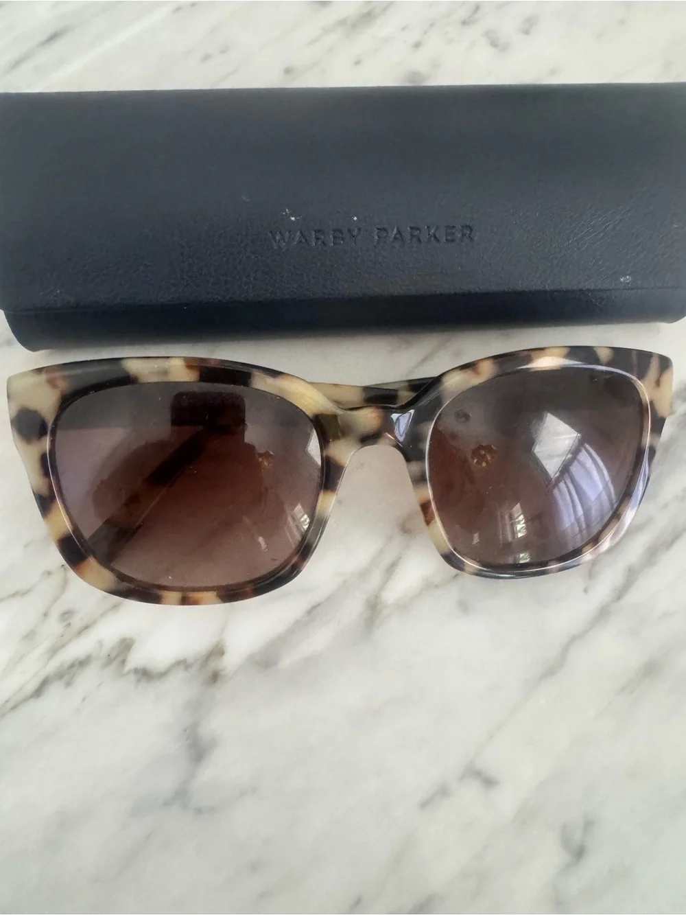 Warby Parker Aubrey Tortoiseshell Sunglasses with Brown Gradient Lenses